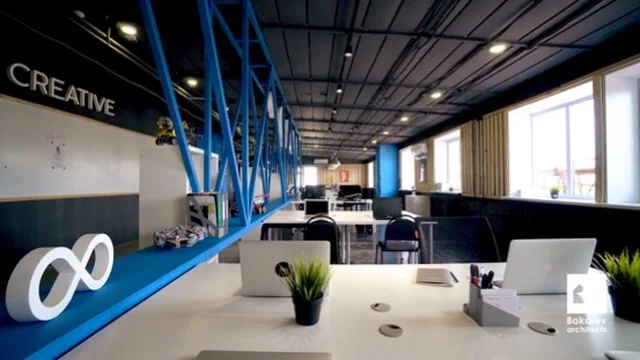 Open space вдоль окон